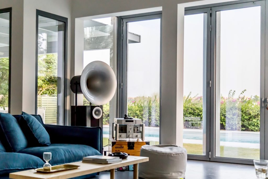 نوافذ الفيلا