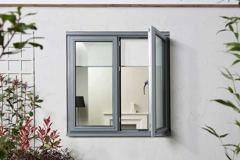 الفرق بين الالوميتال وال upvc : الاختيار الأمثل لمنزلك شباك upvc